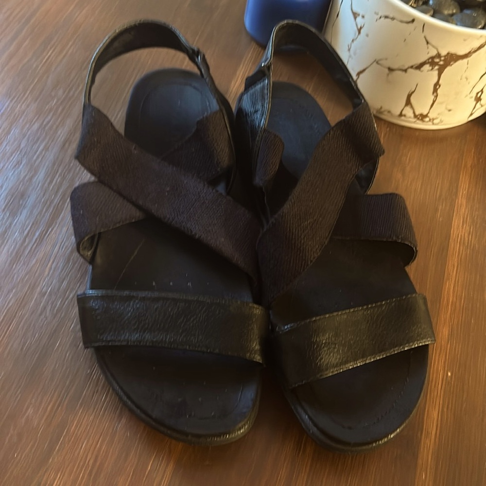 Axxiom Sandal! Barely worn